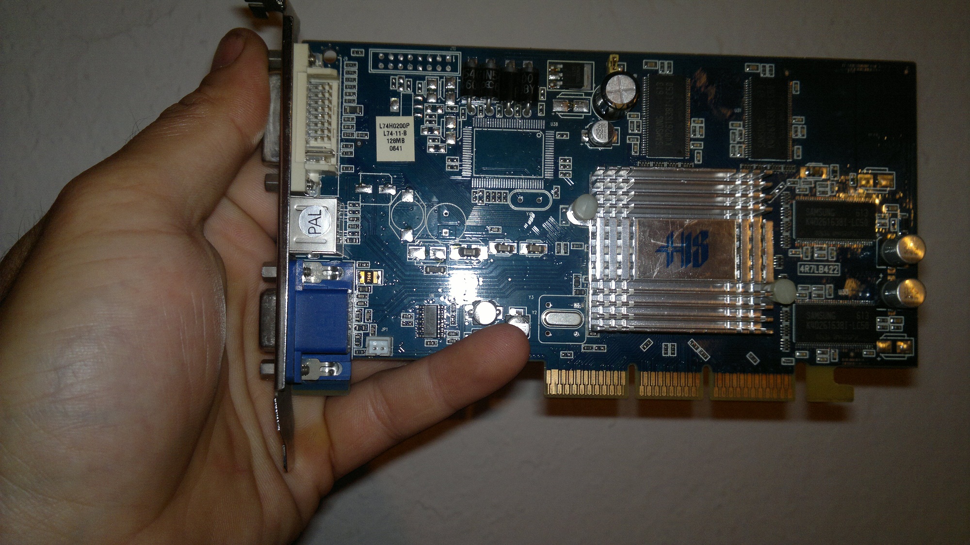 ATI RADEON 9250 128MB DDR , AGP 4X