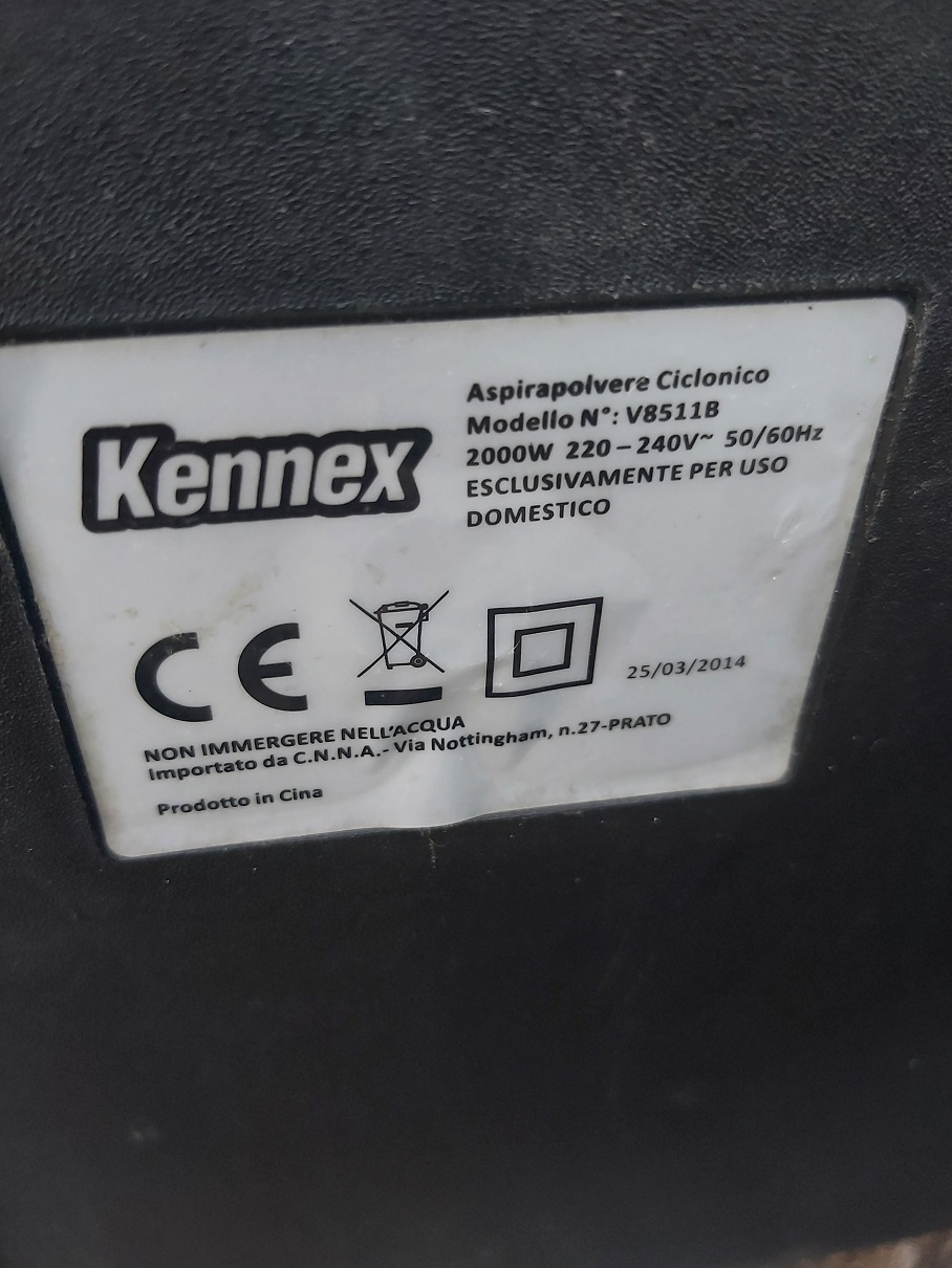 KENNEX 8511B , Snaga : 2000 wati , usisivac sa HEPA filterom