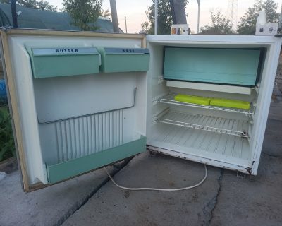 Kompresorski frizider za kamp kucice 12v, 220v plin