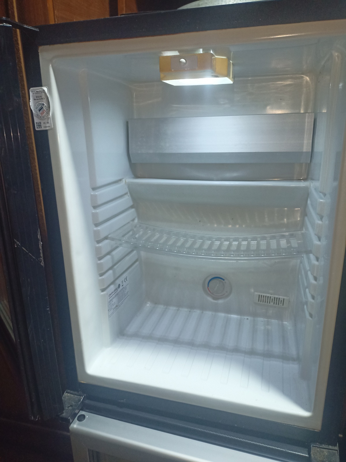 Mini Bar frizideri OMNITEC 4 komada 30 lit. 220v